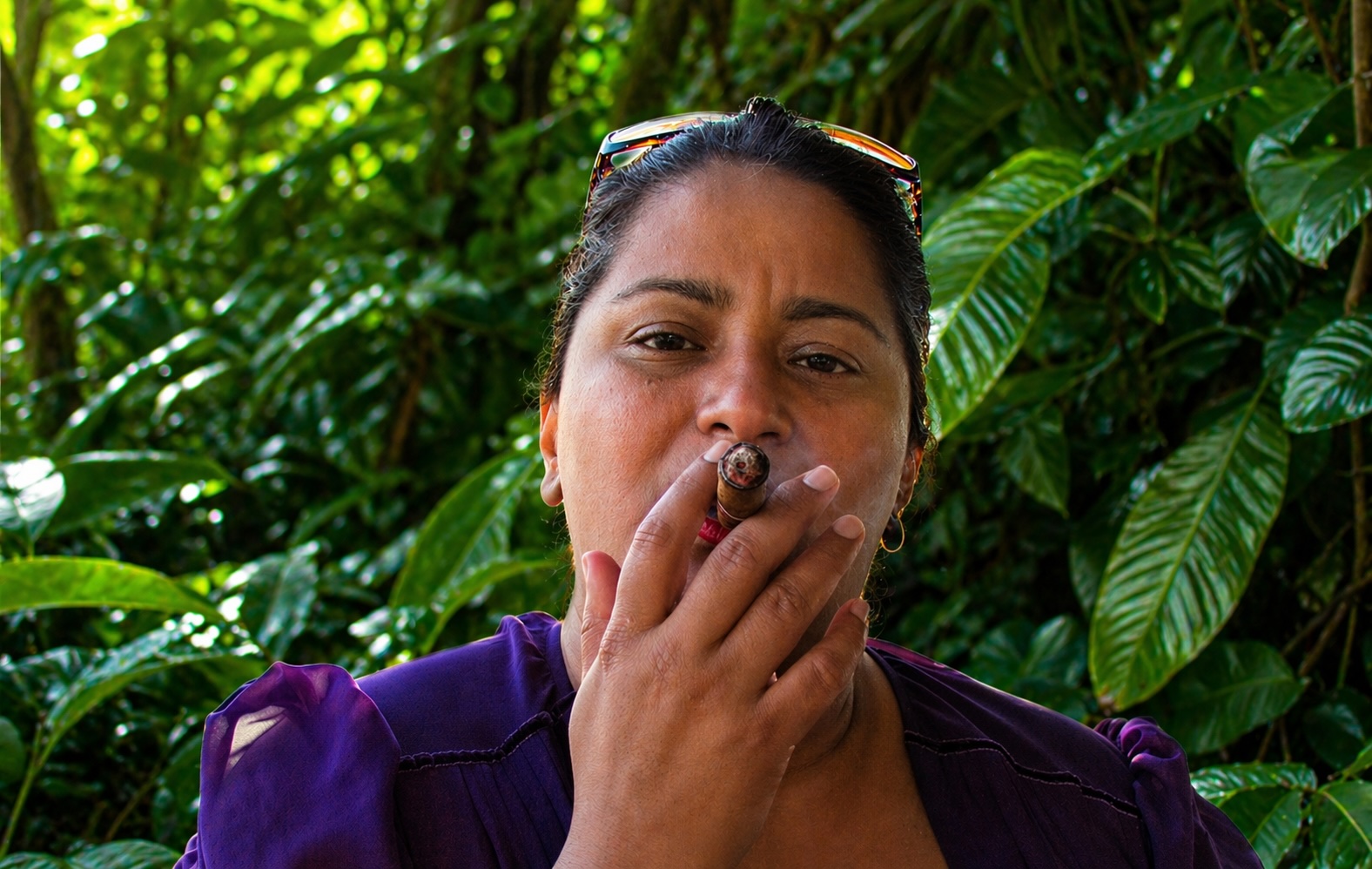 Taniawithcigar